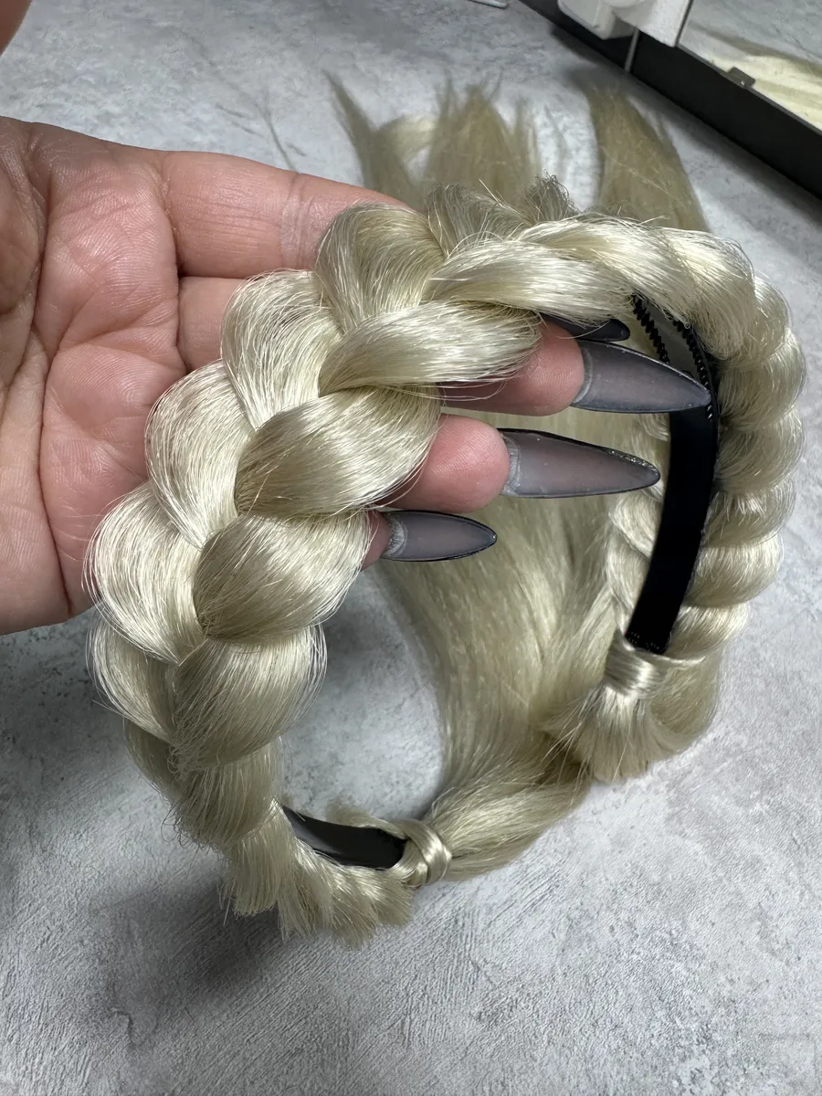 Ободок с хвостиками