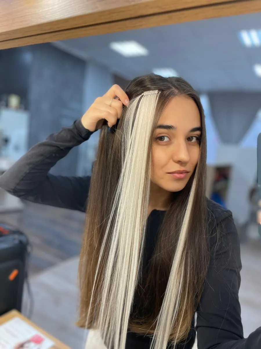 Пряди на заколках