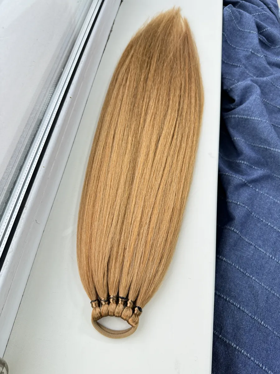 хвост на резинке