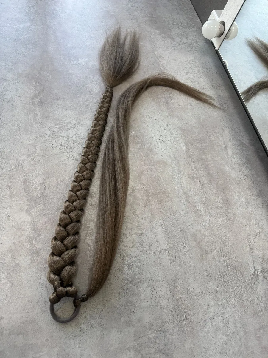 Хвост-коса на резинке