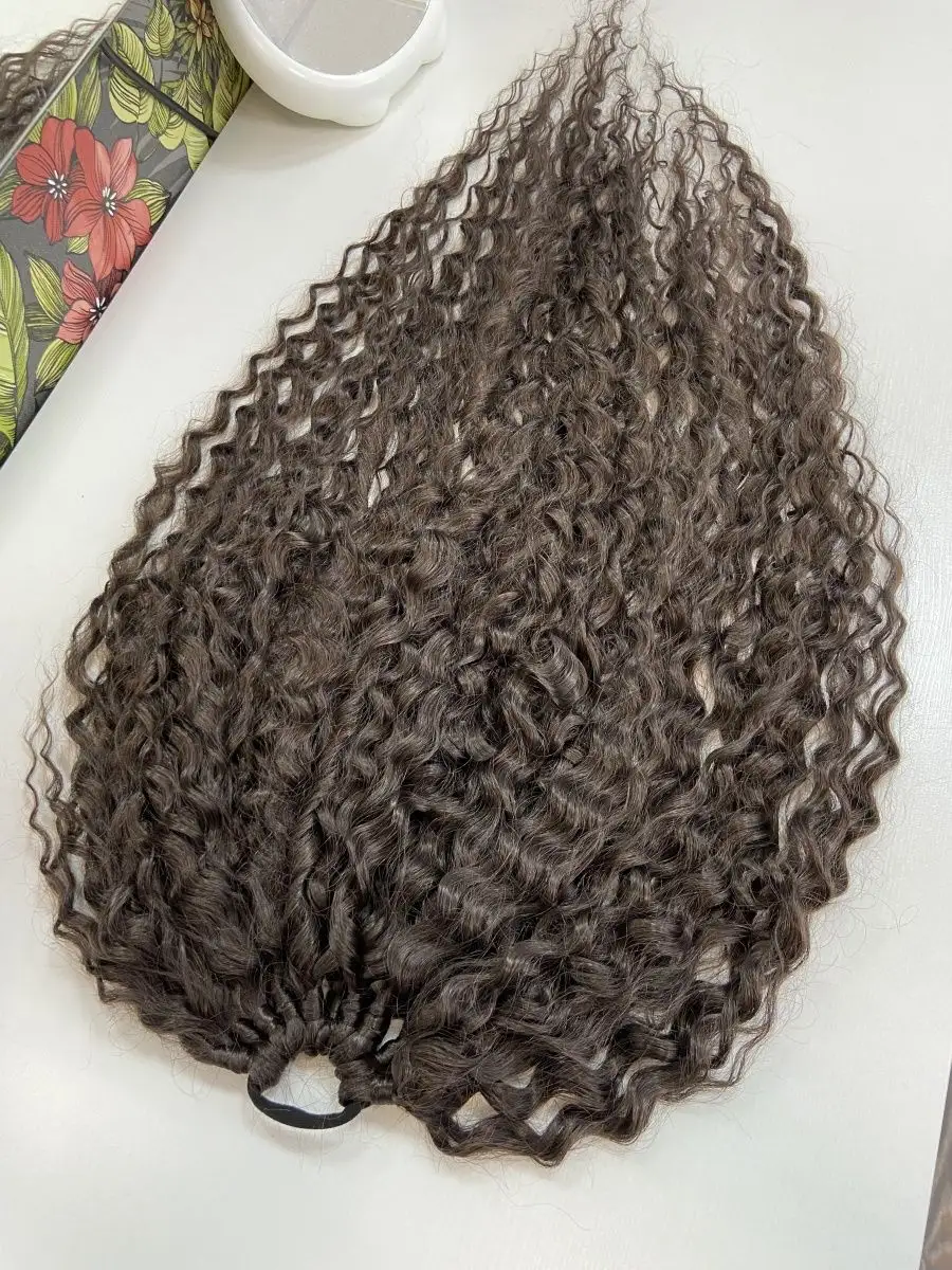 Хвост кудрявый на резинке