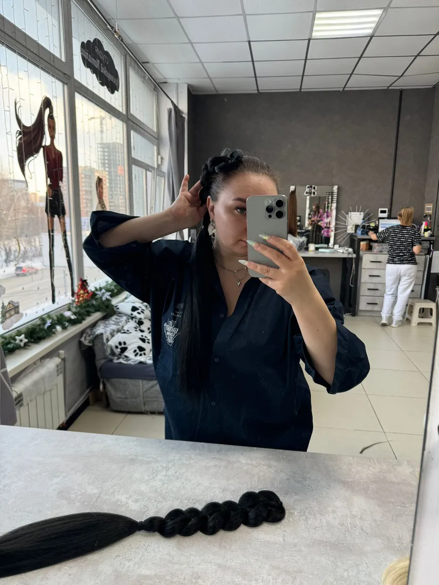 Французские косы с хвостами на заколках