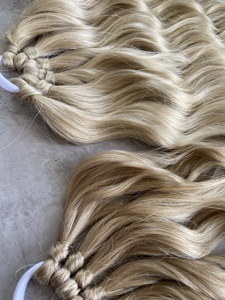 Хвост на резинке волна