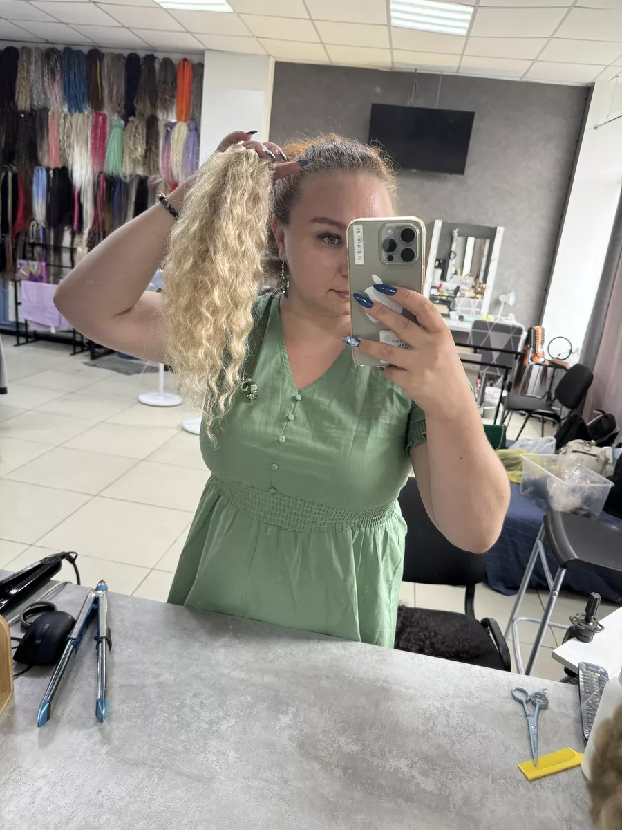 Кудрявый хвост на резинке