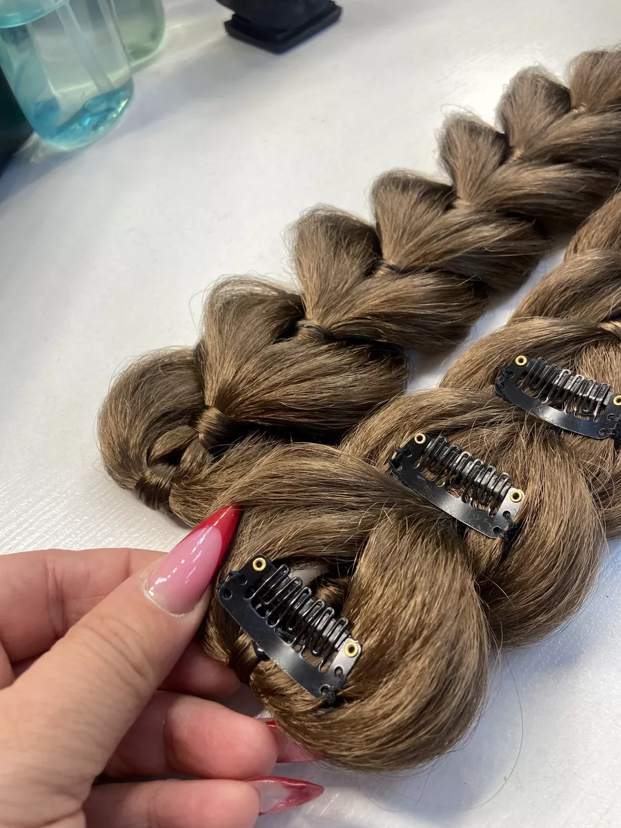 Французские косы с хвостами на заколках