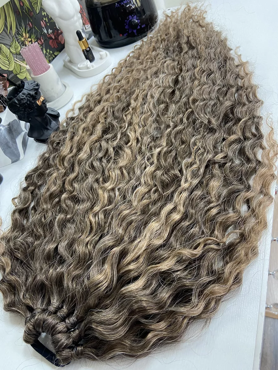 Хвост кудрявый на резинке