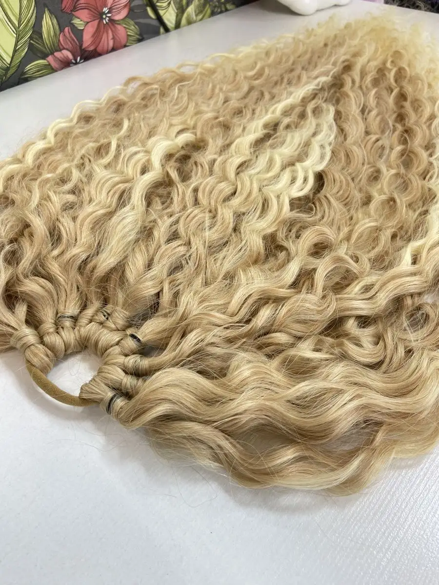 Хвост кудрявый на резинке