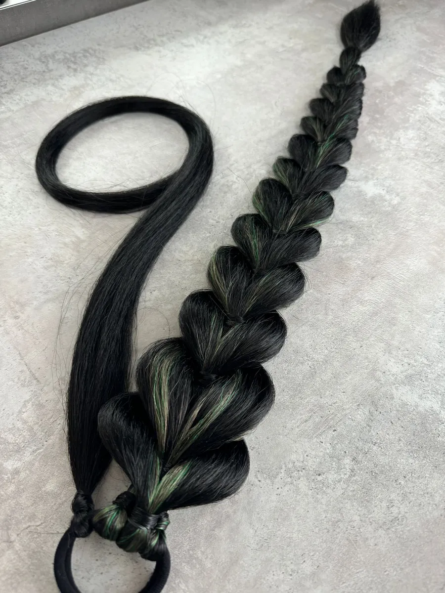 Хвост-коса на резинке французская