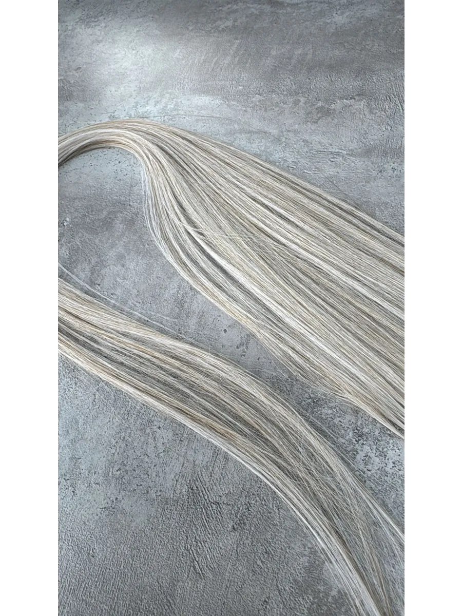 Пряди на заколках