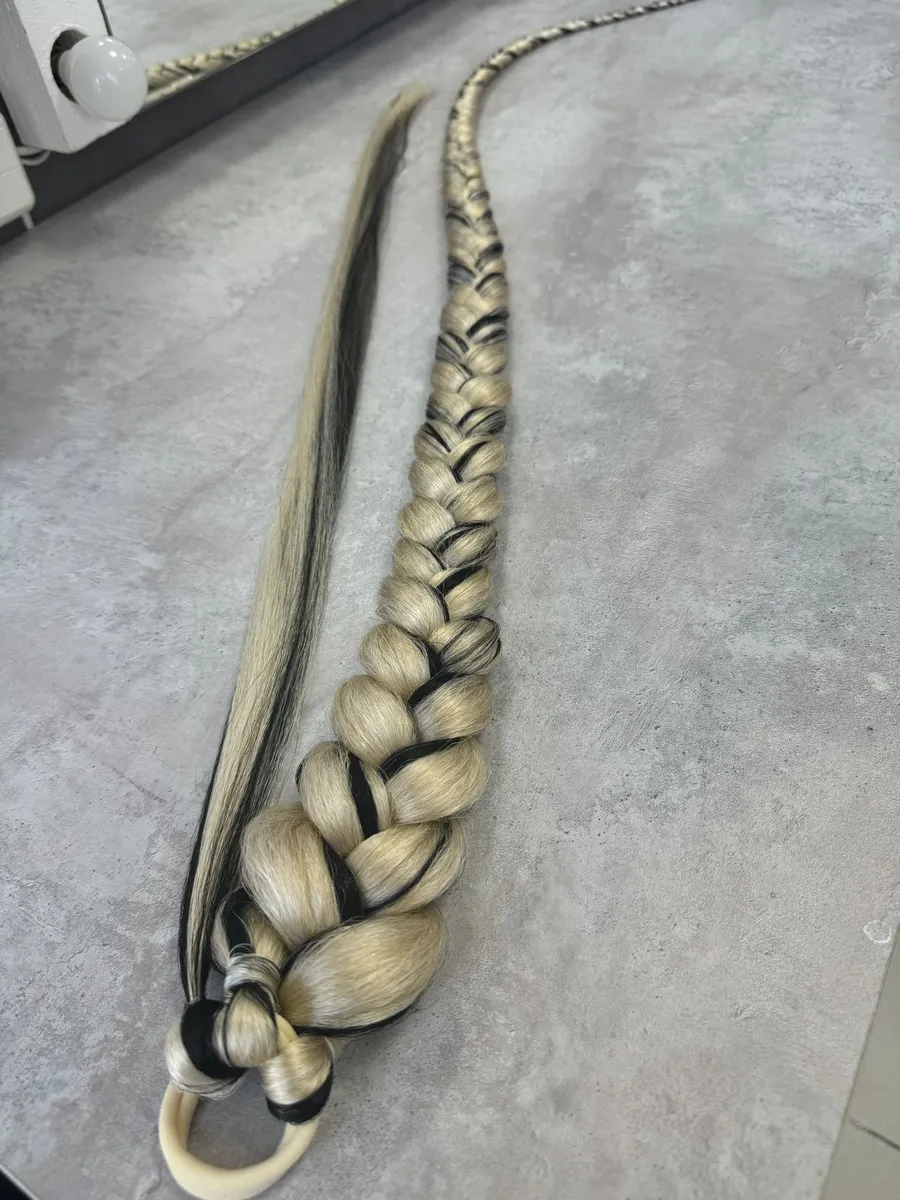 Хвост-коса на резинке