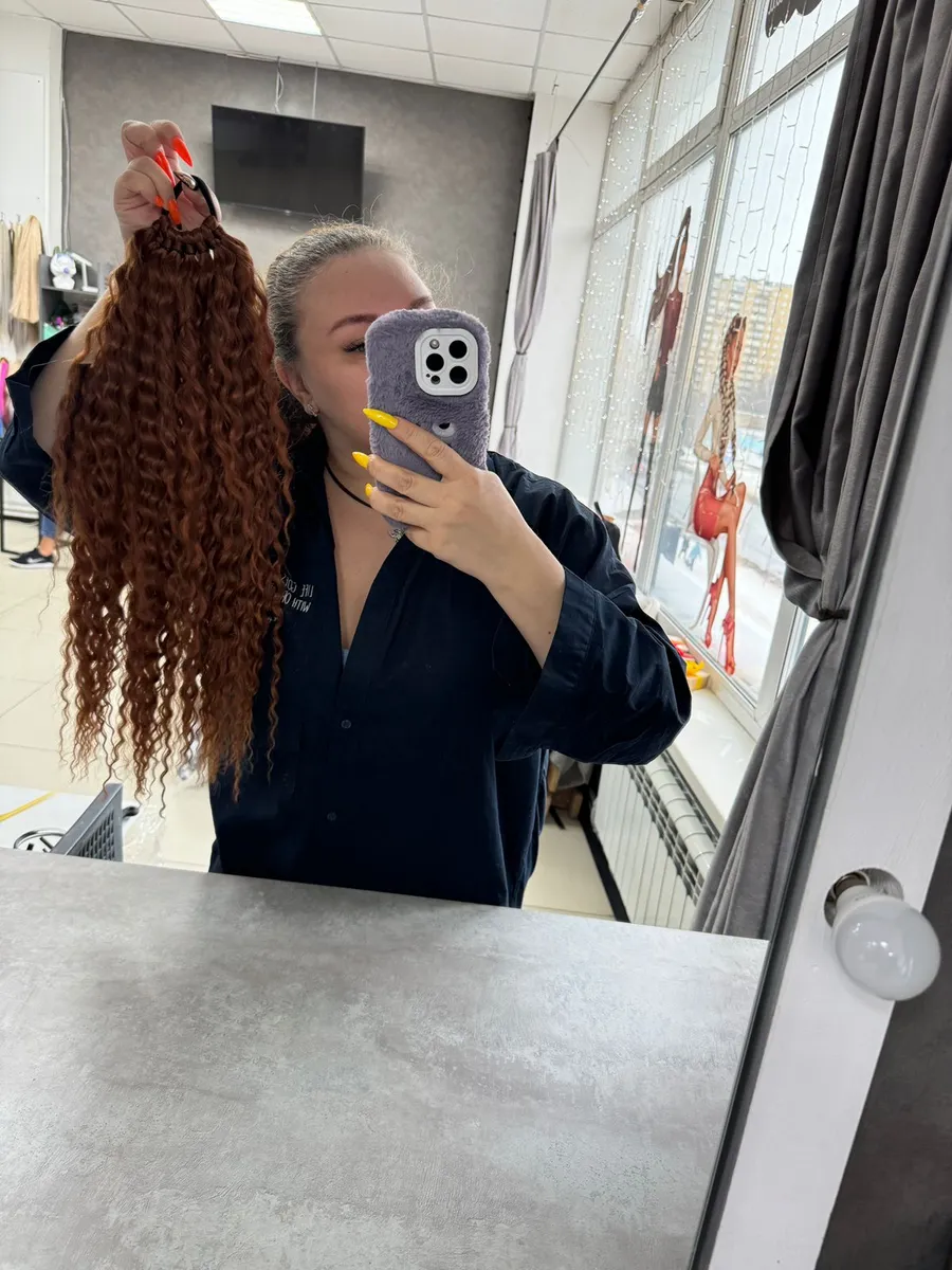 Хвост на резинке кудрявый