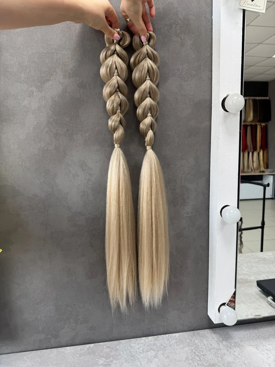 Французские косы с хвостами на заколках