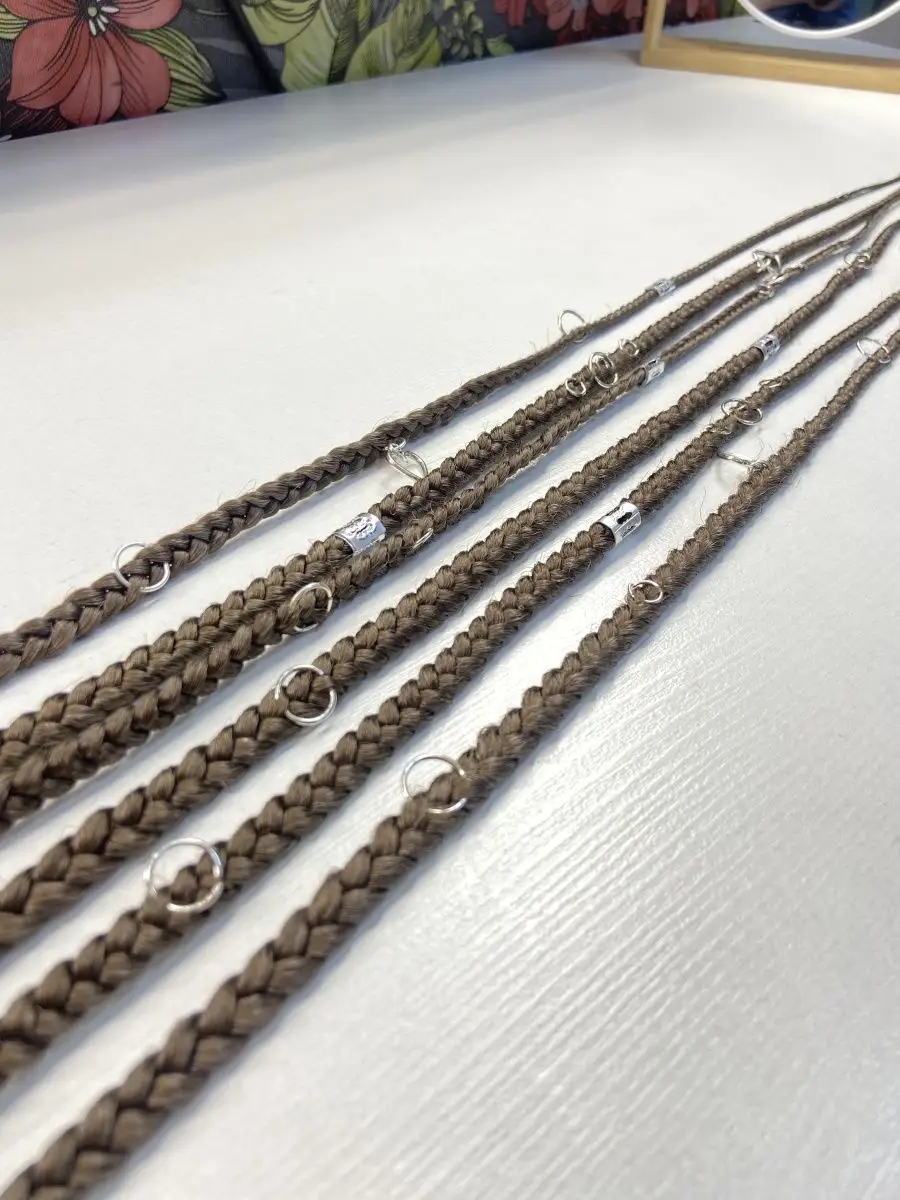 Косы на заколках