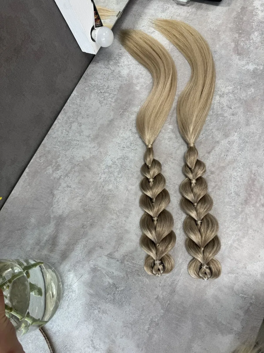 Французские косы с хвостами на заколках