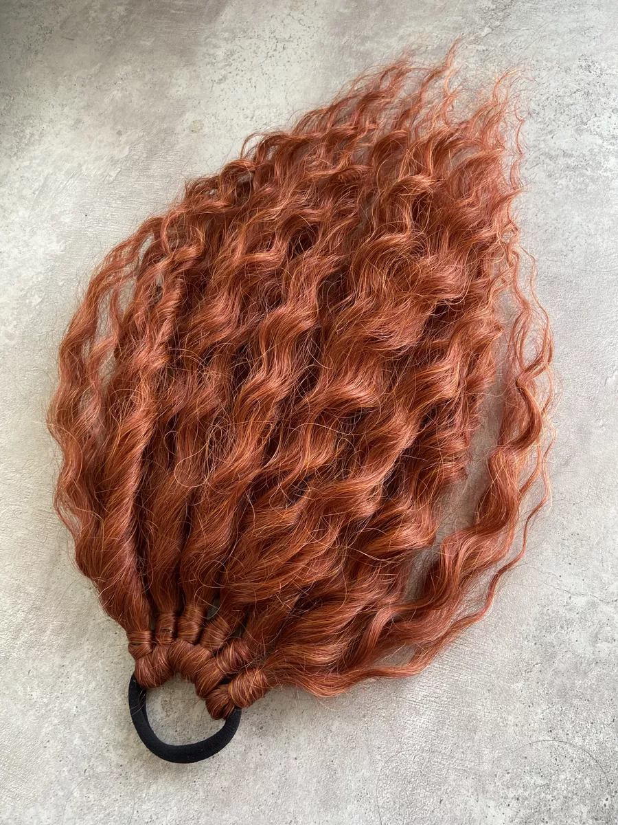 Кудрявый хвост на резинке