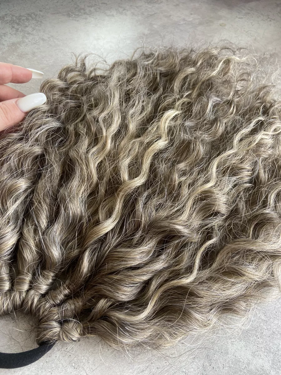 Кудрявый хвост на резинке