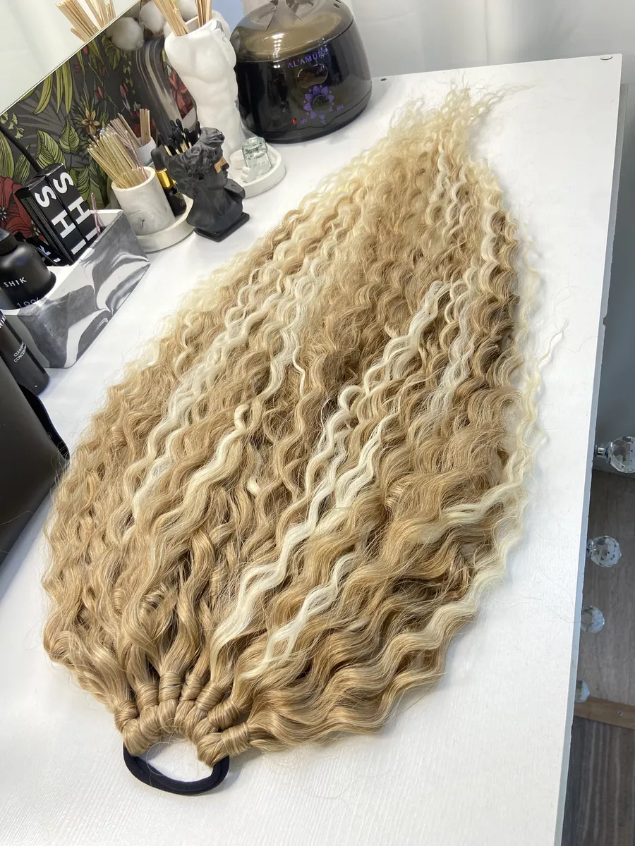 Хвост кудрявый на резинке