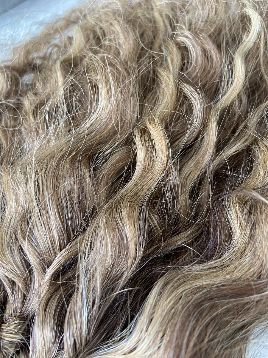 Кудрявый хвост на резинке