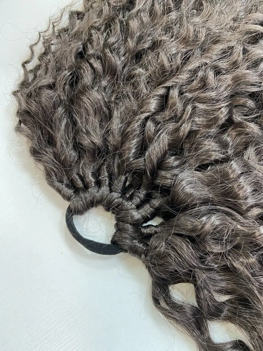 Хвост кудрявый на резинке