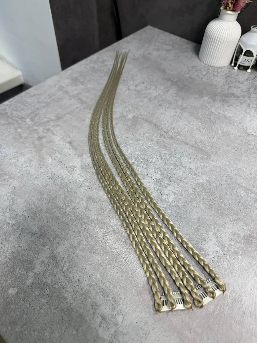 Косы на заколках