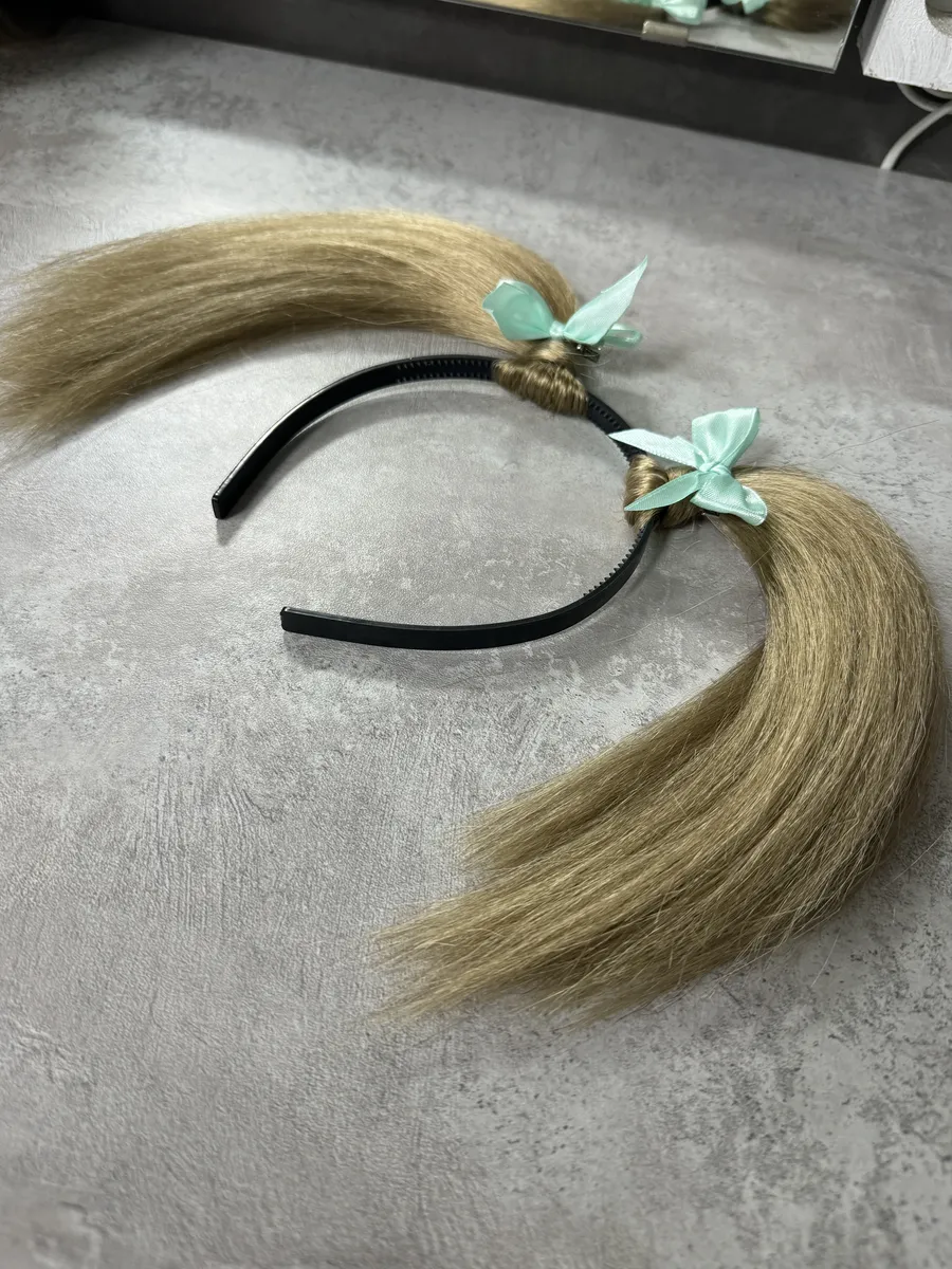 Ободок с хвостиками