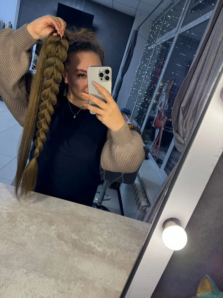 Хвост-коса на резинке французская