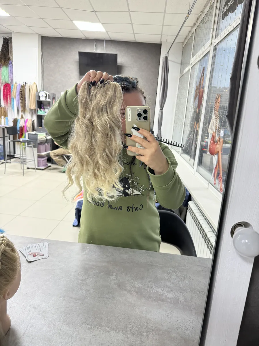 Волнистый хвост на резинке