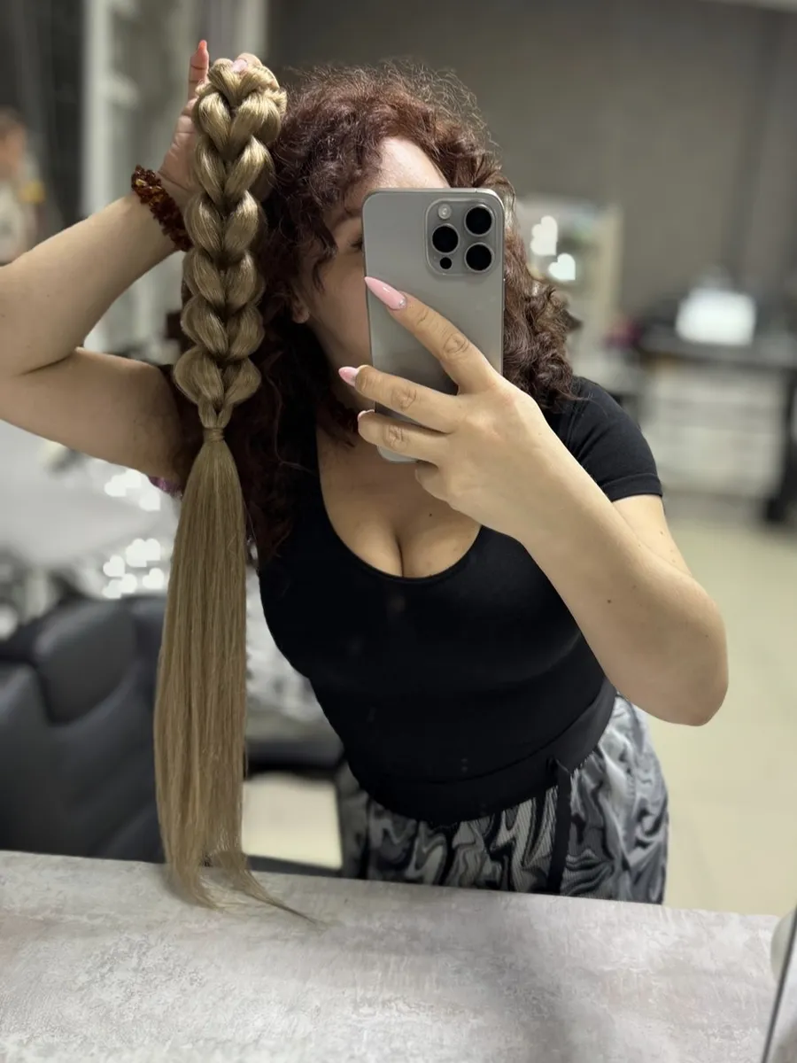 3Д косы с хвостами на заколках