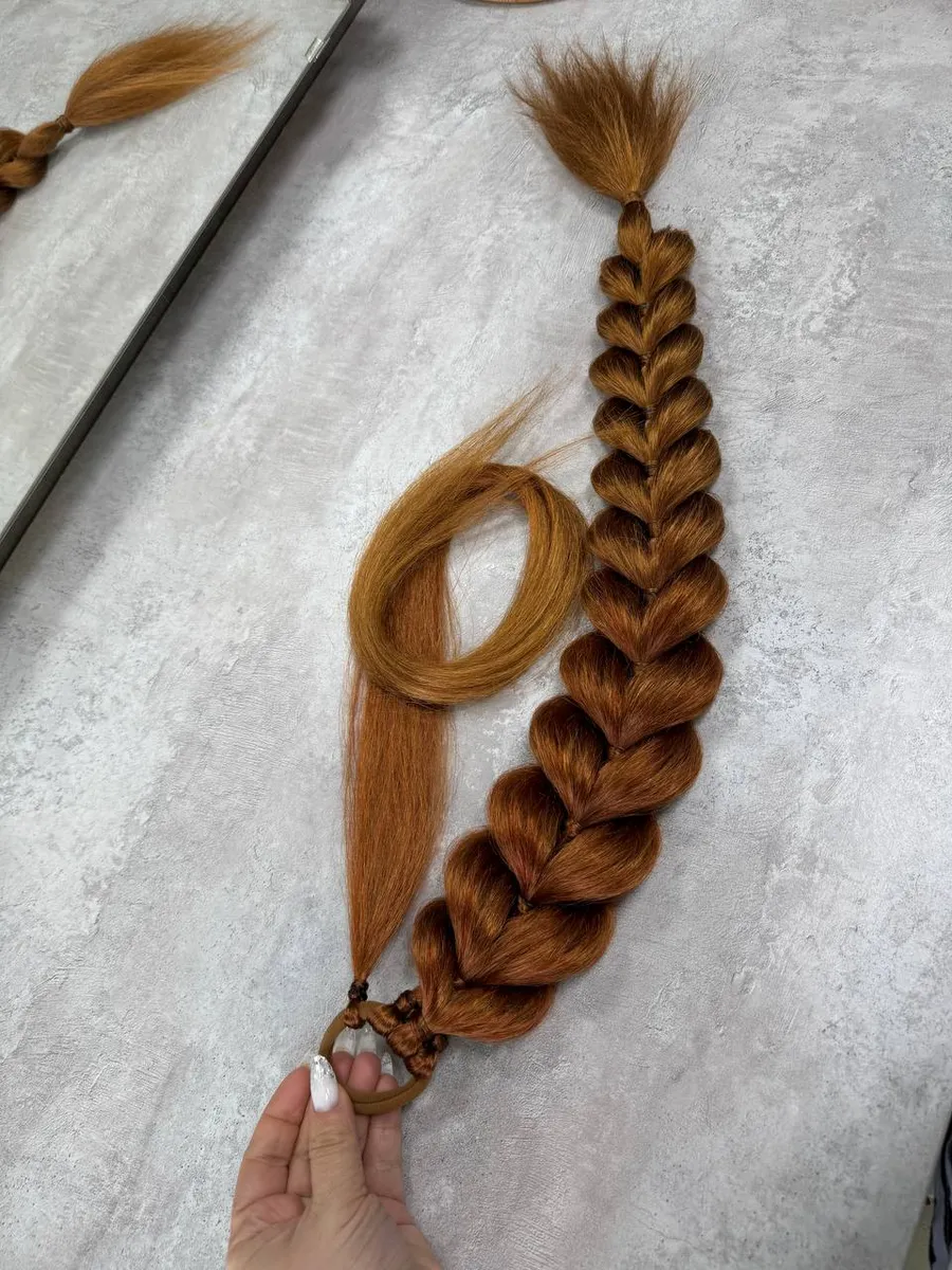 Хвост-коса на резинке французская