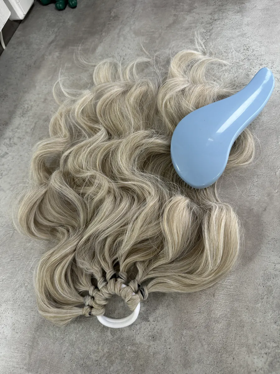 Волнистый хвост на резинке